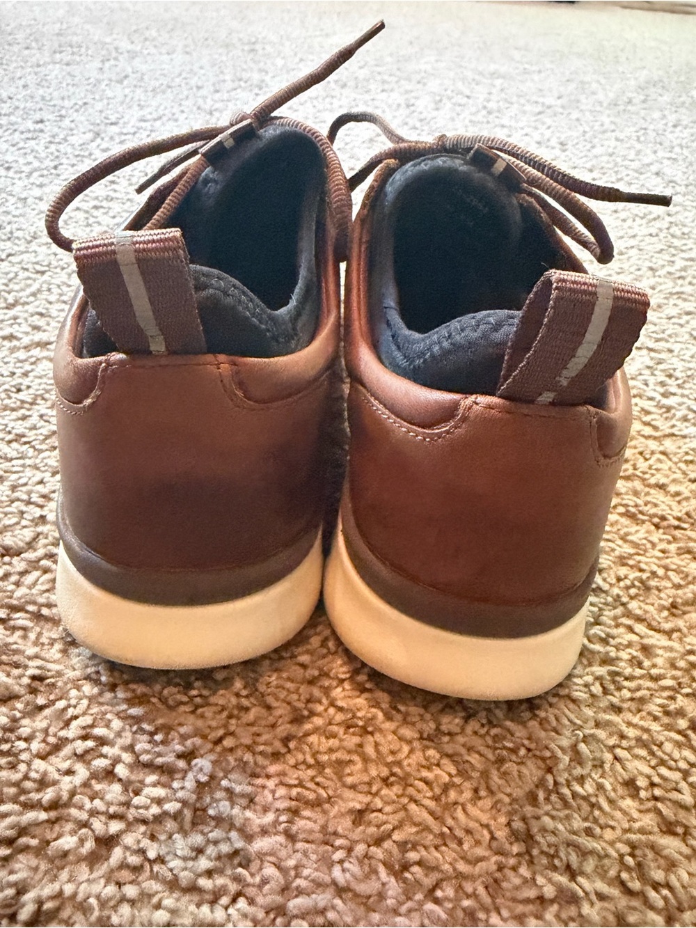 Johnston & Murphy Men's Brown Leather Perforated Lace-Up Sneakers - Picture 3 of 6